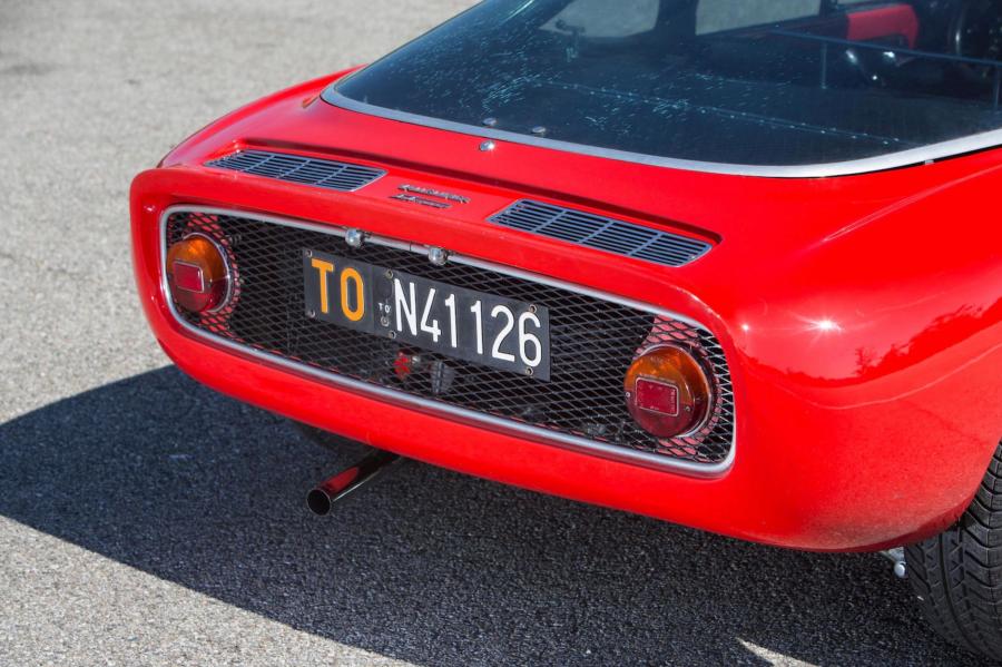 Детали экстерьера De Tomaso Vallelunga 1967 года  (фото 21 из 25)